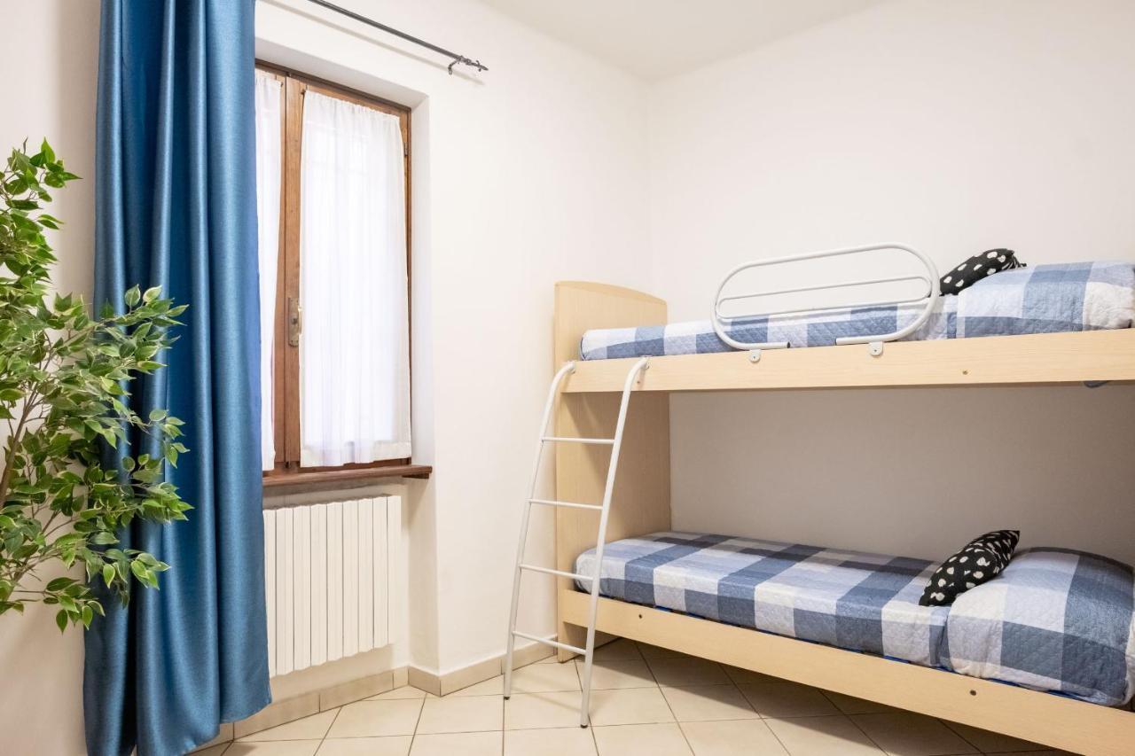Апартаменти Casa Dolce Casa Desenzano - 2 Passi Dal Lago Дезенцано-дель-Гарда Екстер'єр фото