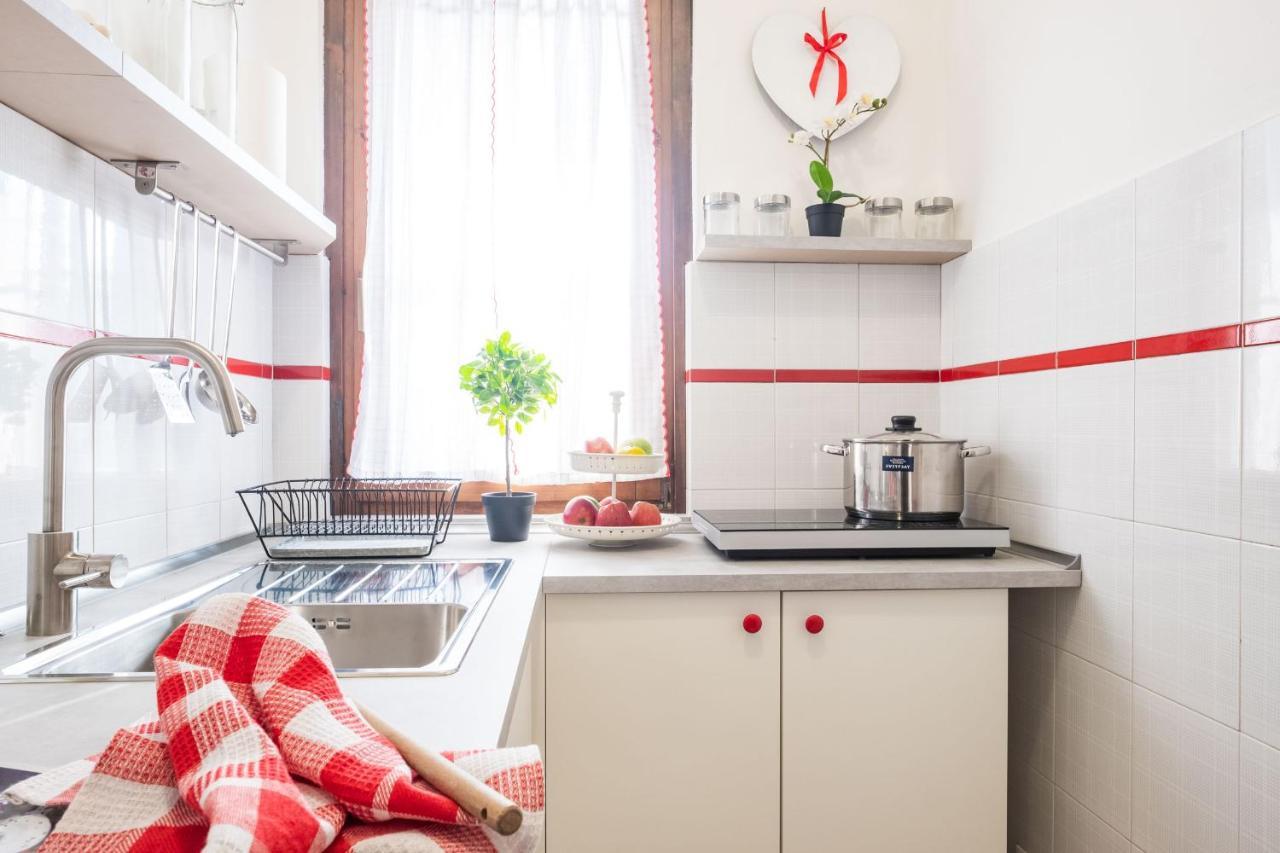 Апартаменти Casa Dolce Casa Desenzano - 2 Passi Dal Lago Дезенцано-дель-Гарда Екстер'єр фото