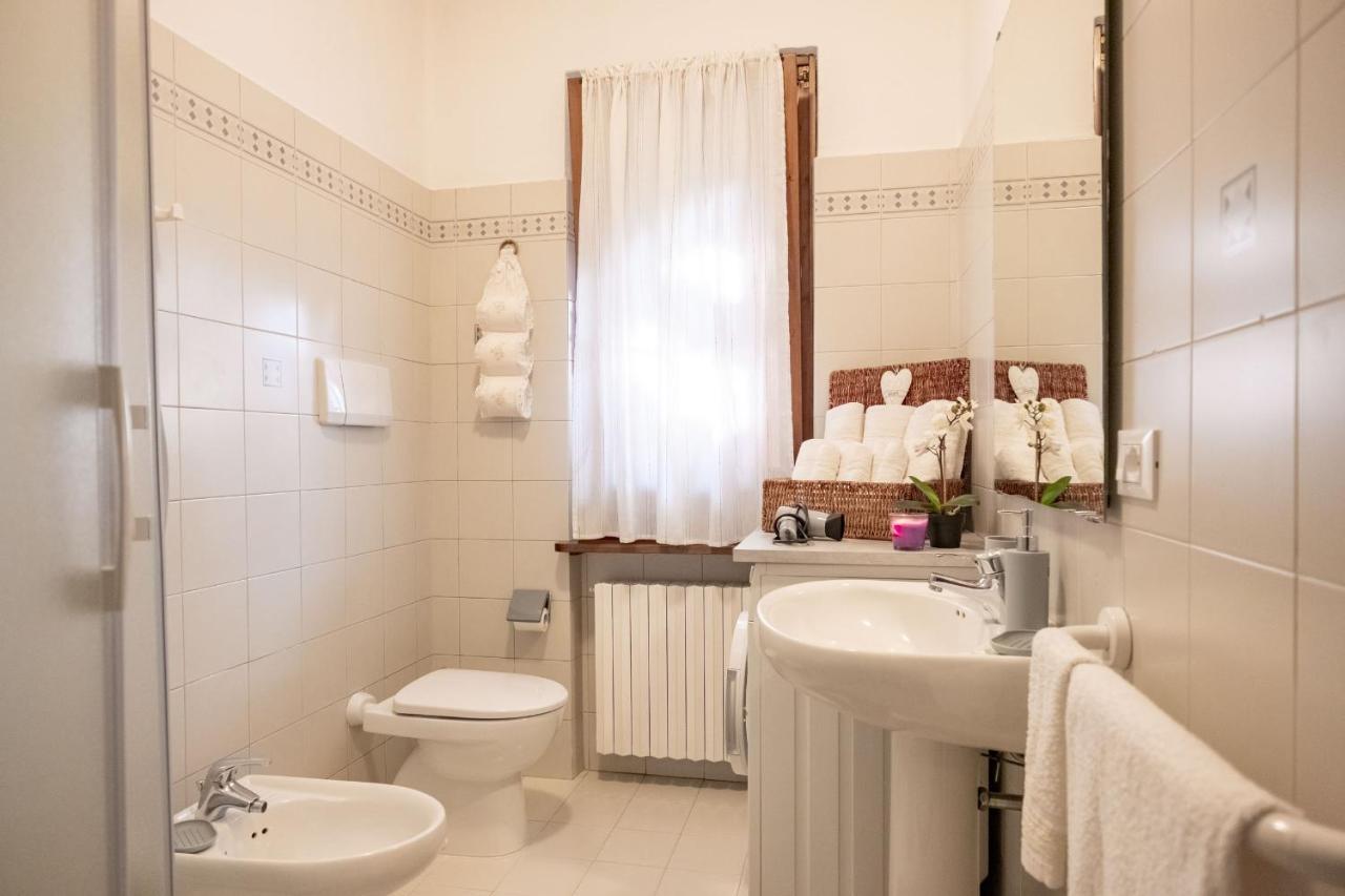Апартаменти Casa Dolce Casa Desenzano - 2 Passi Dal Lago Дезенцано-дель-Гарда Екстер'єр фото