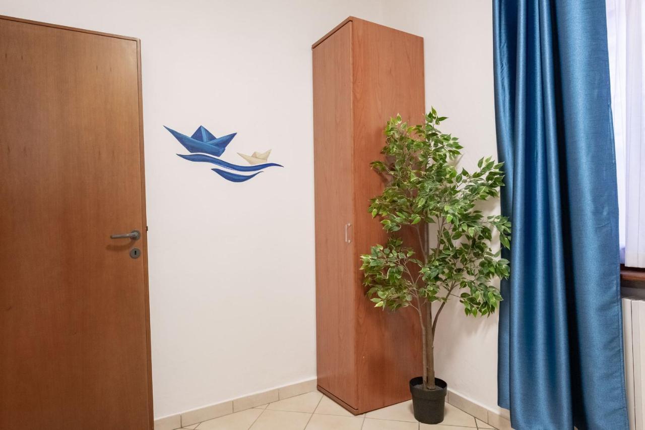 Апартаменти Casa Dolce Casa Desenzano - 2 Passi Dal Lago Дезенцано-дель-Гарда Екстер'єр фото